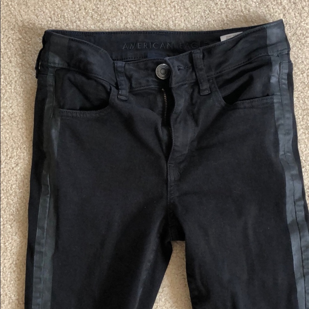 American Eagle Black Jeans. SIZE 2 SHORT.